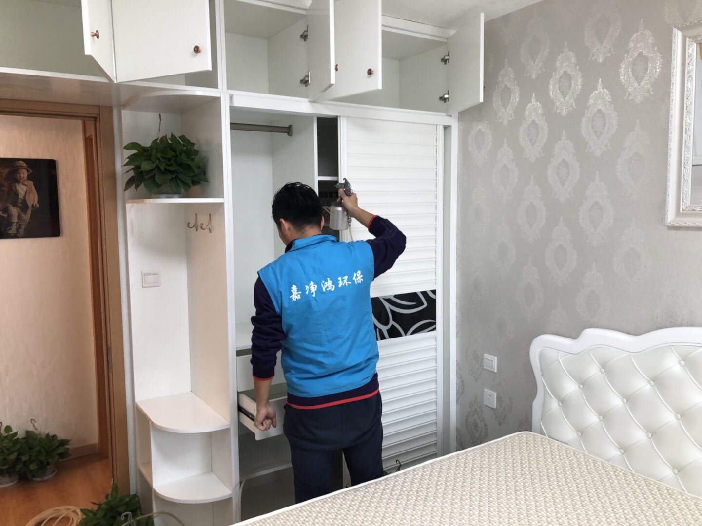 1510741536682700.jpg 武漢市嘉凈鴻環(huán)保科技有限公司