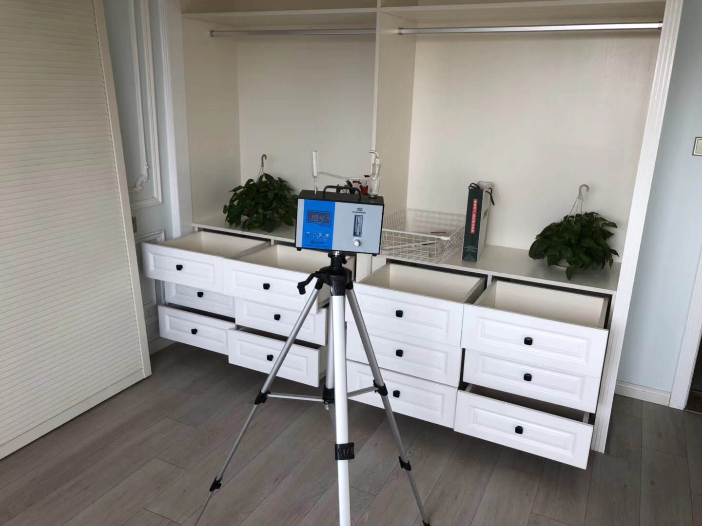 1513392820808926.jpg 武漢市嘉凈鴻環(huán)保科技有限公司